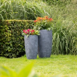 Bloempot Arizona High Vase - D56 X H100cm - Donkergrijs -Tuinplantenwinkel arizona high vase graphite d56h100 bloempot 6