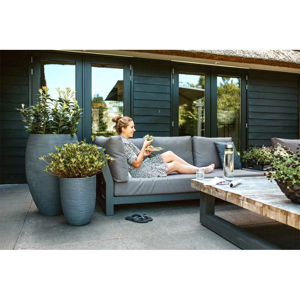 Capi Bloempot Hoog Nature Elegant Deluxe Rib NL - D38 X H58cm - Donkergrijs 4 Capi Bloempot Hoog Nature Elegant Deluxe Rib NL - D38 X H58cm - Donkergrijs - Afbeelding 2